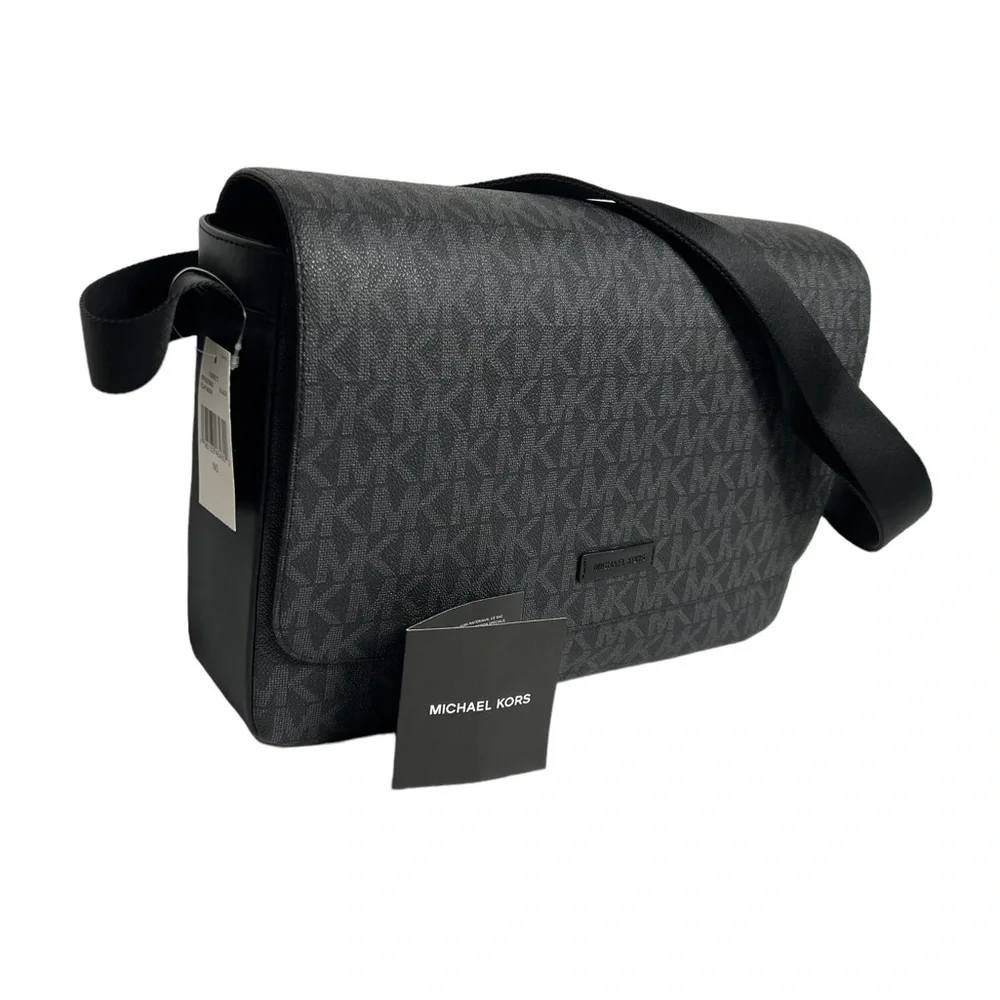 Michael Kors Men’s Everett Flap Messenger Crossbody Bag